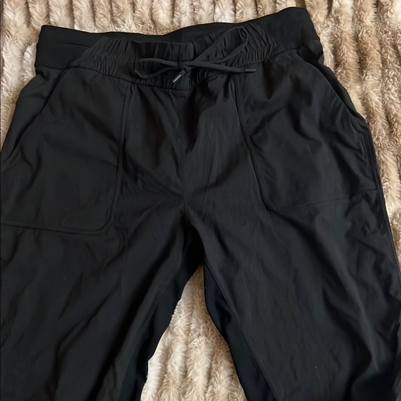 Lululemon Dance Studio Mid-Rise Cropped Pant - Black 10 Straight Leg - Picture 6 of 9